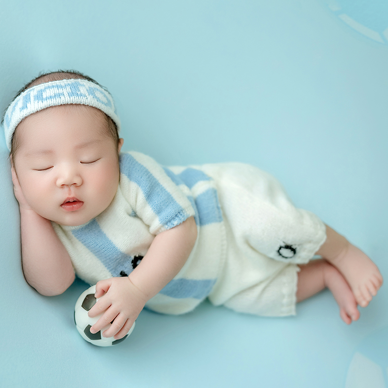 كرة القدم الطفل موضوع الوليد ا - مراجعة Infant Photography Props Outfit وسعره